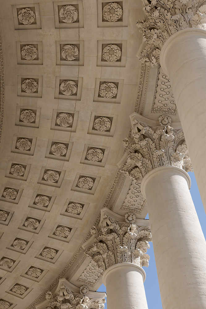 Pantheon-peristyle-du-tambour-du-plafond-caissons-Benjamin-Gavaudo-Centre-des-monuments-nationaux